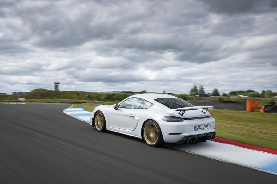  Porsche 718 Cayman GT4 (982C) 2019 года  (WW) (фото 99 из 190)